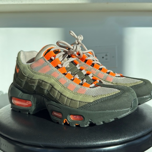 Nike Air Max 95 OG ‘Neutral Olive Total Orange’ Men's Size 4 - Picture 1 of 5